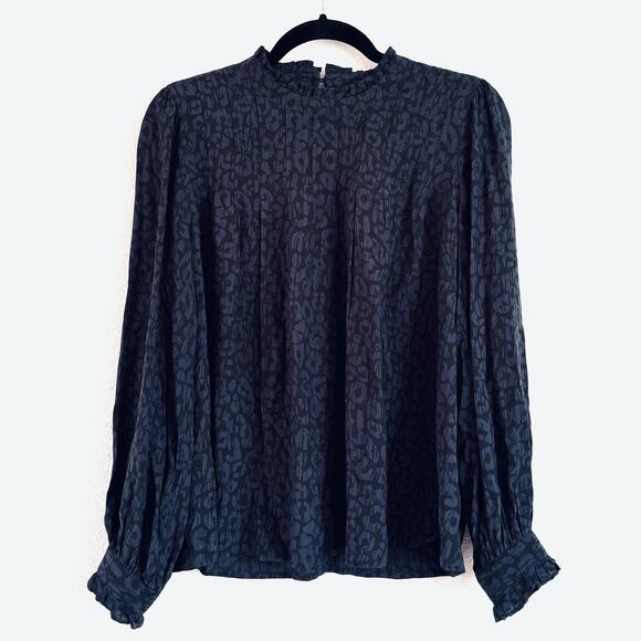 Rails Women’s Ariana Soft Crepe Top Charcoal Grey Batik Leopard Print - Picture 2 of 15